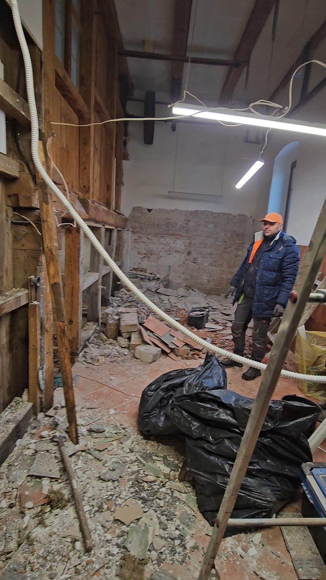 5d752ada-7586-4f26-9a68-d1850e05e3ca