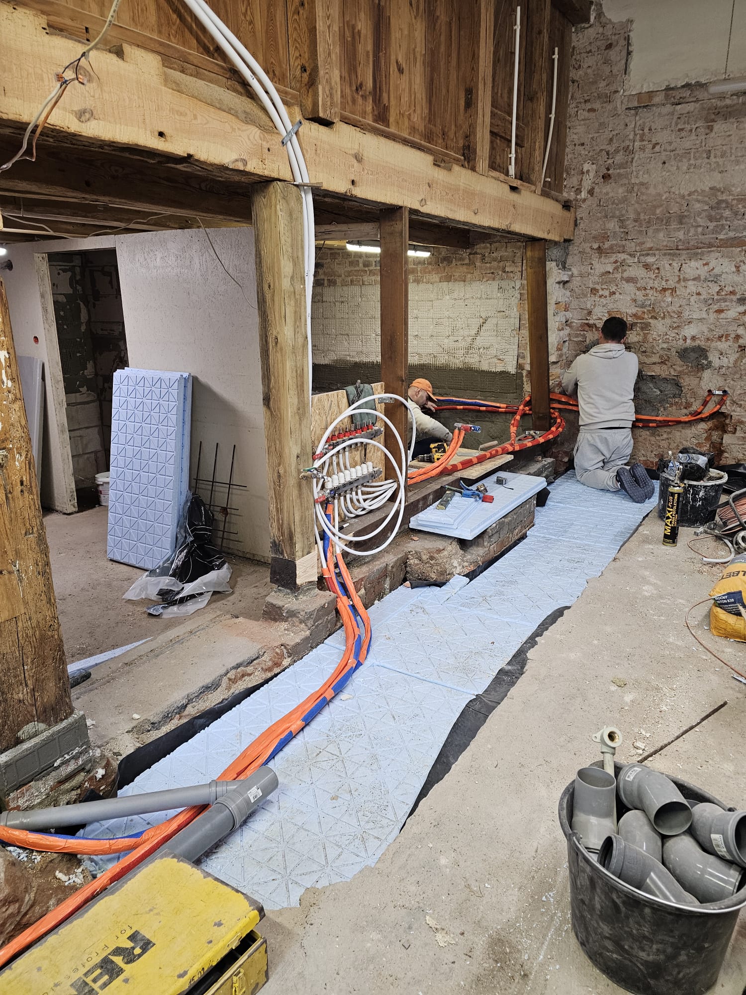 afeff1f7-e4ae-4a28-beec-33c75b24e6c5